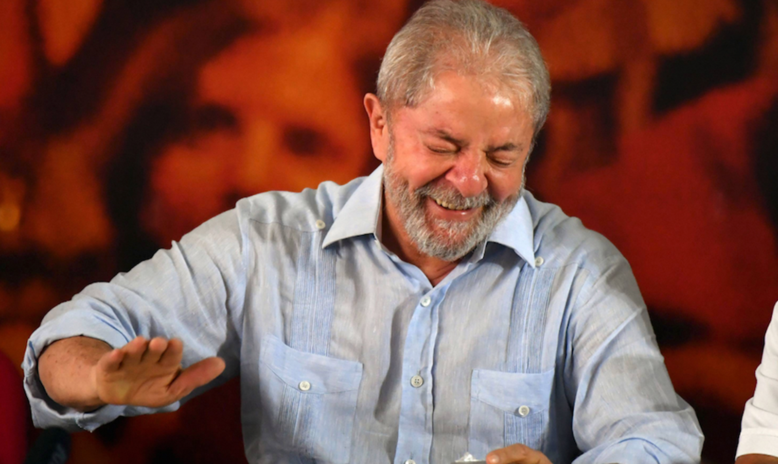 O ex-presidiário Lula fala sobre suposta corrupção no governo Bolsonaro